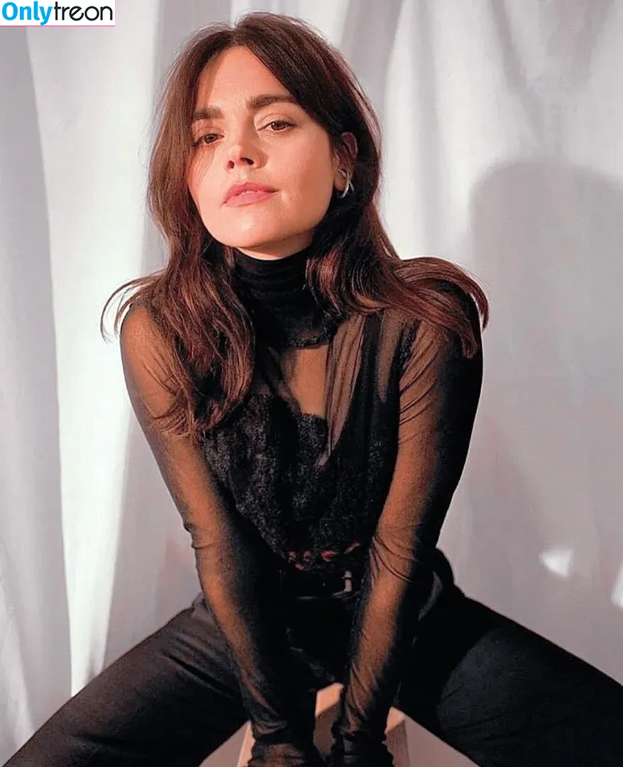 Jenna Louise Coleman nude photo #0041 (jenna_coleman_)