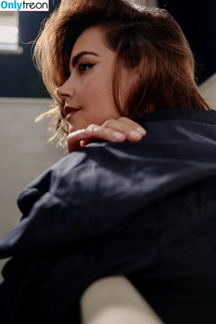 Jenna Louise Coleman nude photo #0121 (jenna_coleman_)