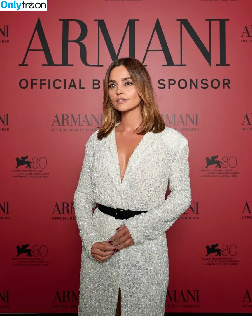 Jenna Louise Coleman nude photo #0133 (jenna_coleman_)