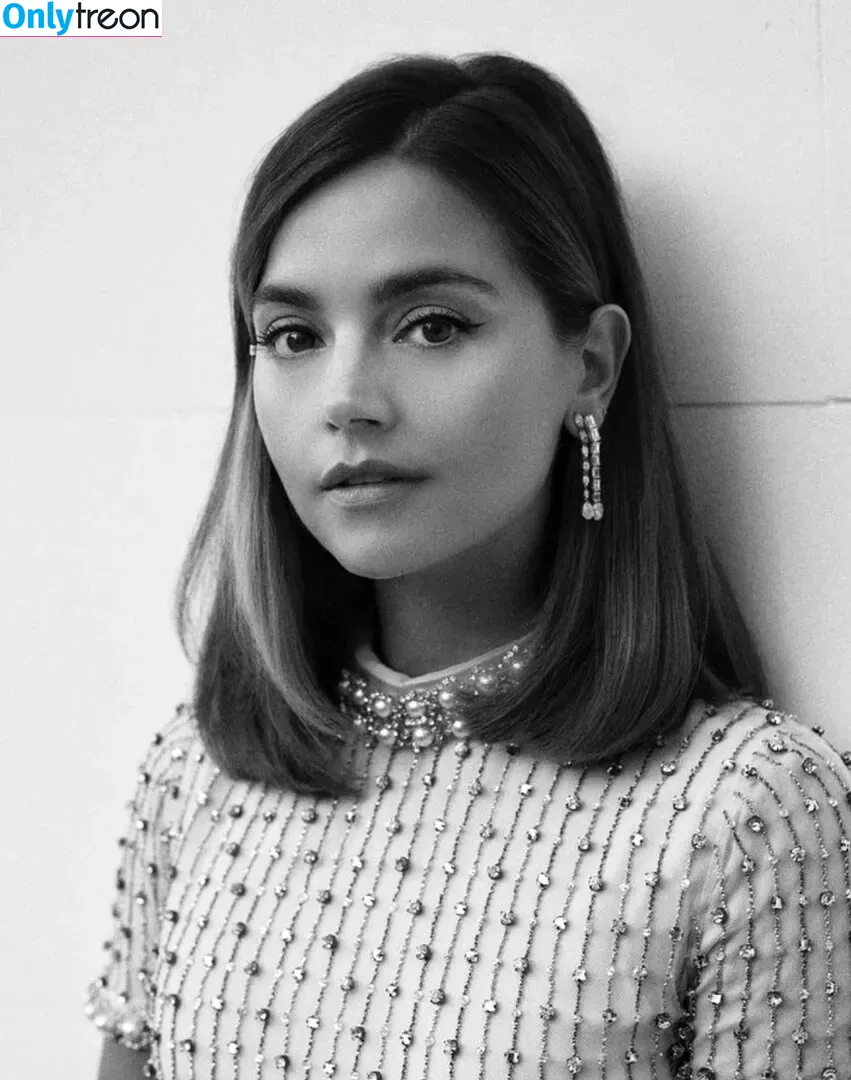 Jenna Louise Coleman nude photo #0144 (jenna_coleman_)