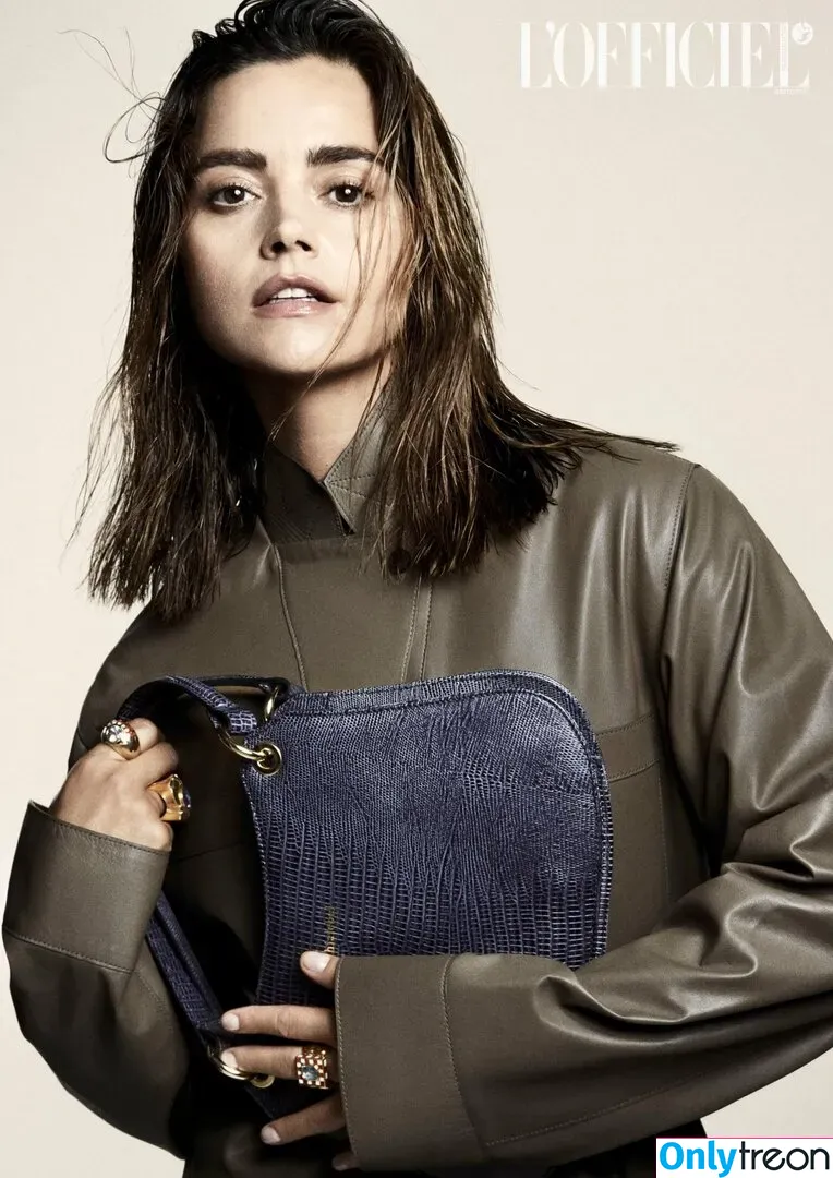Jenna Louise Coleman nude photo #0180 (jenna_coleman_)