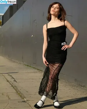 Jenna Ortega / Page / jennaortega фото голая #2169
