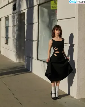 Jenna Ortega / Page / jennaortega фото голая #2183