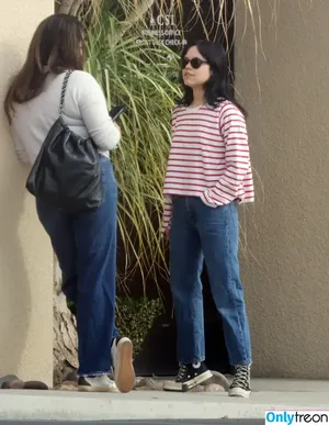 Jenna Ortega / Page / jennaortega фото голая #2230