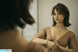 Jenna Ortega / Page / jennaortega фото голая #2360