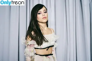 Jenna Ortega / Page / jennaortega фото голая #2380