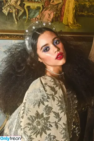 Jenna Ortega / Page / jennaortega фото голая #2499