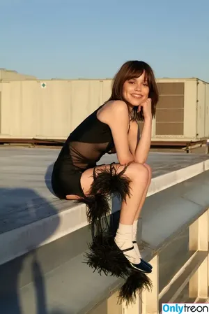 Jenna Ortega / Page / jennaortega nude photo #2601