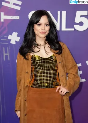 Jenna Ortega / Page / jennaortega nude photo #2611