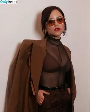 Jenna Ortega / Page / jennaortega nude photo #2790