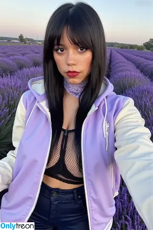 Jenna Ortega / Page / jennaortega фото голая #2874