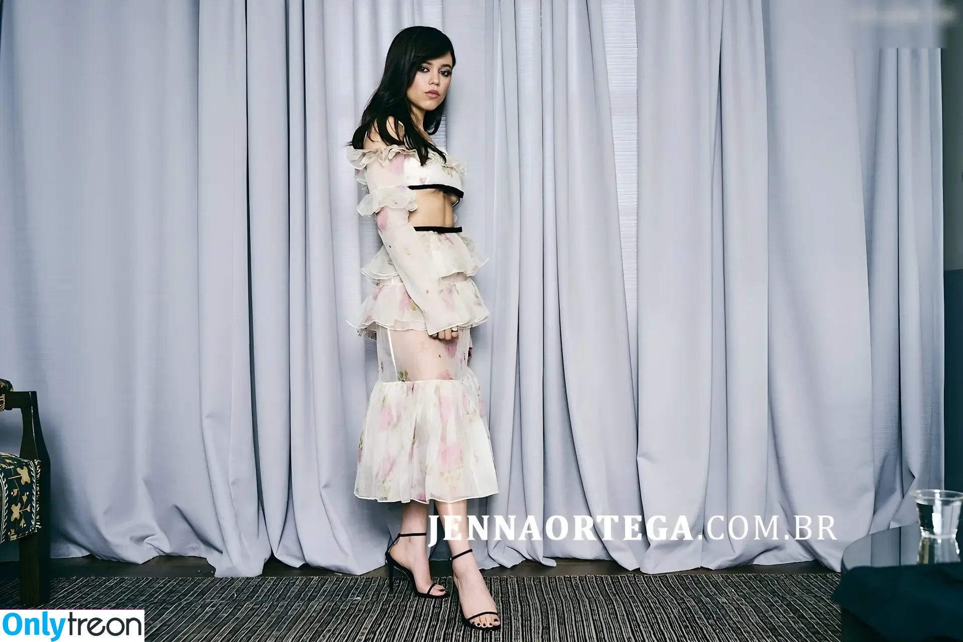 Jenna Ortega голая photo #2286 (Page / jennaortega)
