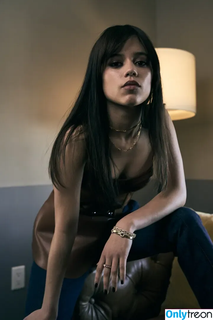Jenna Ortega голая photo #2316 (Page / jennaortega)