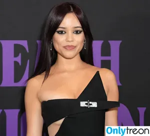 Jenna Ortega / Page / jennaortega nude photo #3002