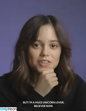 Jenna Ortega / Page / jennaortega фото голая #3026