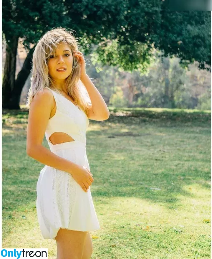 Jennette McCurdy nude photo #0168 (jennettemccurdy)