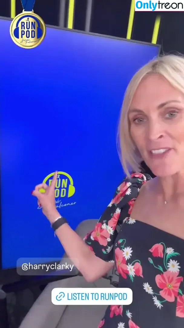 Jenni Falconer голая photo #0236 (jennifalconer)