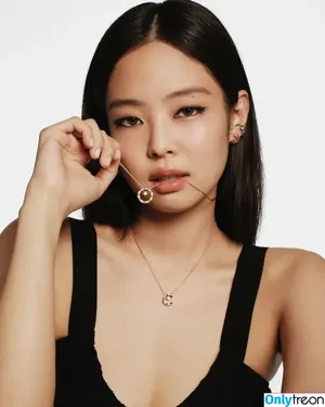 Jennie | BLΛƆKPIИK / Blackpink / jennierubyjane / sheflieshigh nude photo #1918