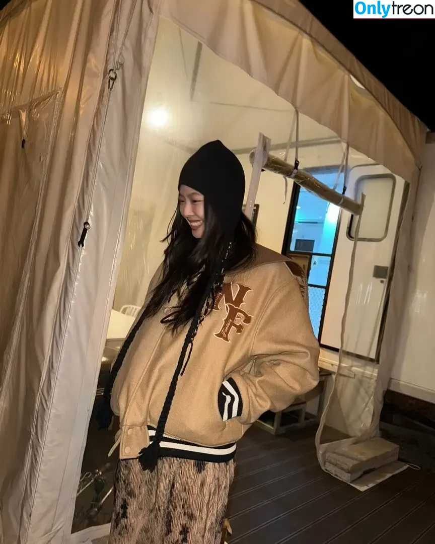 Jennie | BLΛƆKPIИK голая photo #1840 (Blackpink / jennierubyjane / sheflieshigh)