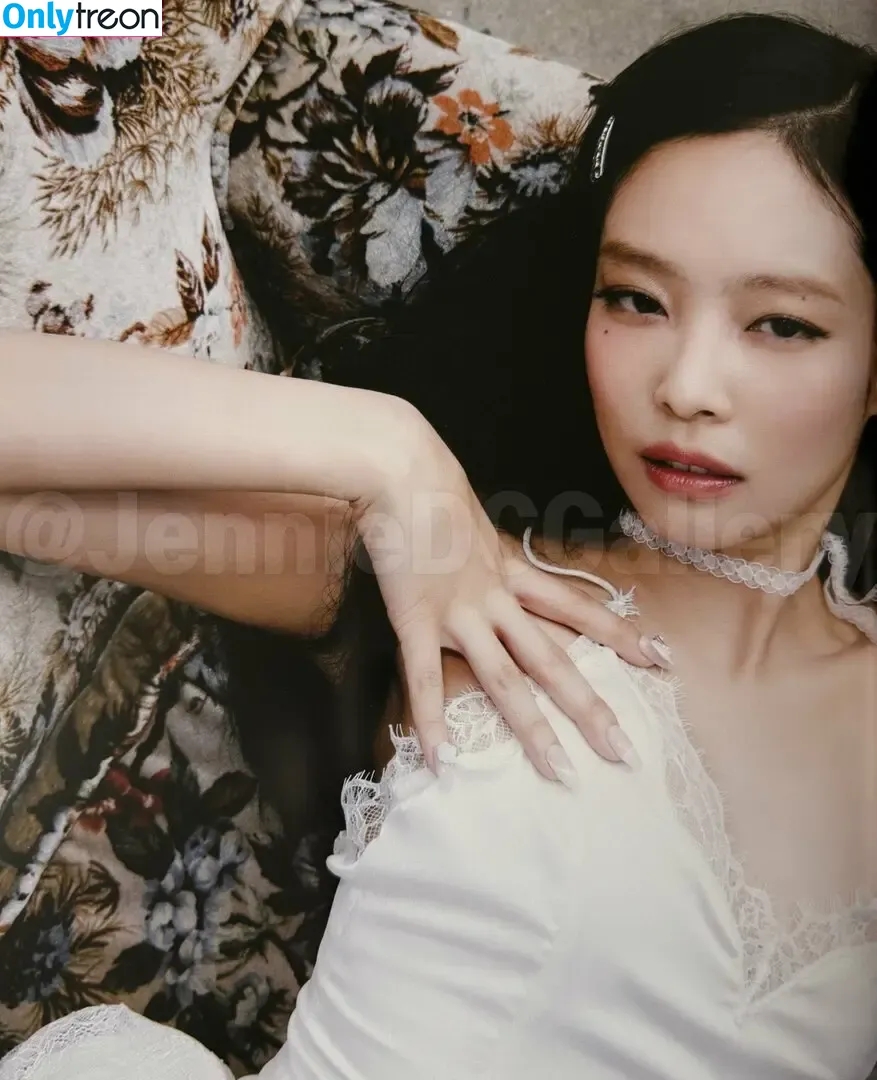 Jennie | BLΛƆKPIИK nude photo #1857 (Blackpink / jennierubyjane / sheflieshigh)
