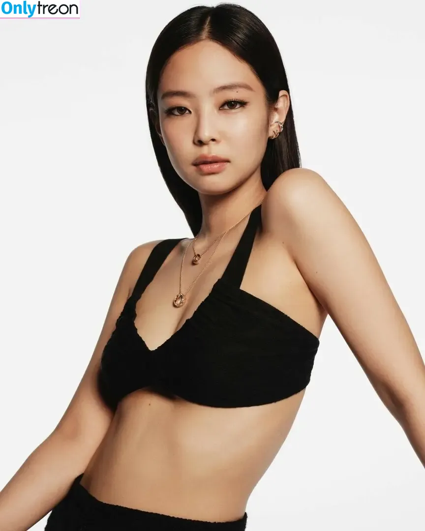 Jennie | BLΛƆKPIИK nude photo #1917 (Blackpink / jennierubyjane / sheflieshigh)