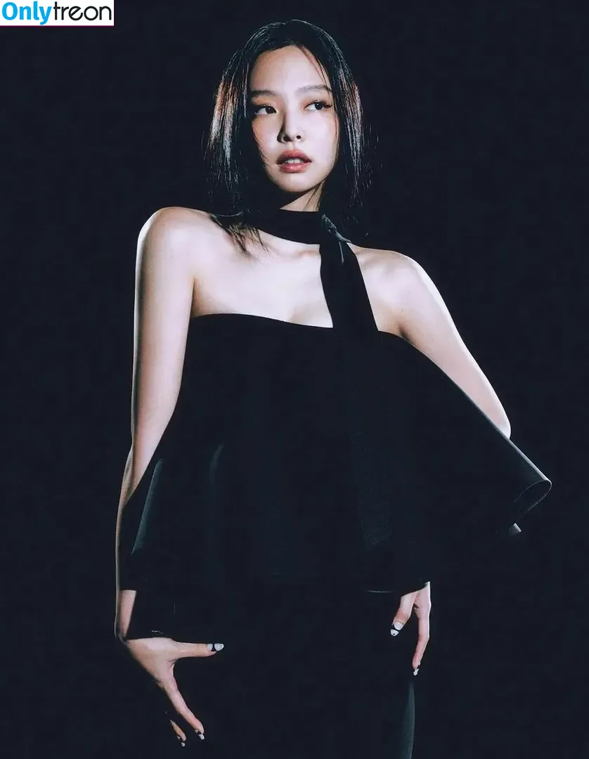 Jennie | BLΛƆKPIИK голая photo #1928 (Blackpink / jennierubyjane / sheflieshigh)