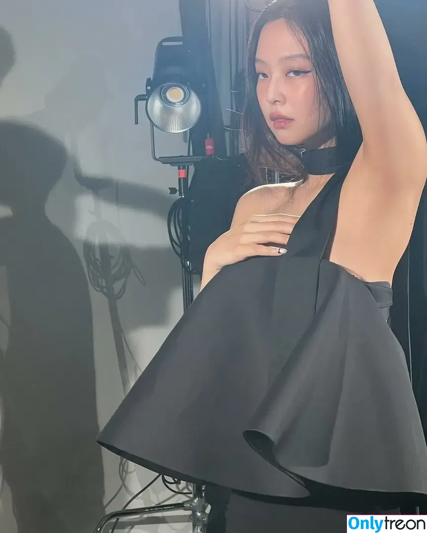 Jennie | BLΛƆKPIИK nude photo #1931 (Blackpink / jennierubyjane / sheflieshigh)