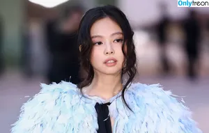 Jennie | BLΛƆKPIИK / Blackpink / jennierubyjane / sheflieshigh nude photo #2103