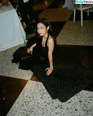 Jennie | BLΛƆKPIИK / Blackpink / jennierubyjane / sheflieshigh nude photo #2170