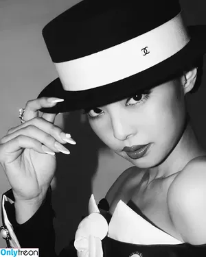 Jennie | BLΛƆKPIИK / Blackpink / jennierubyjane / sheflieshigh nude photo #2730