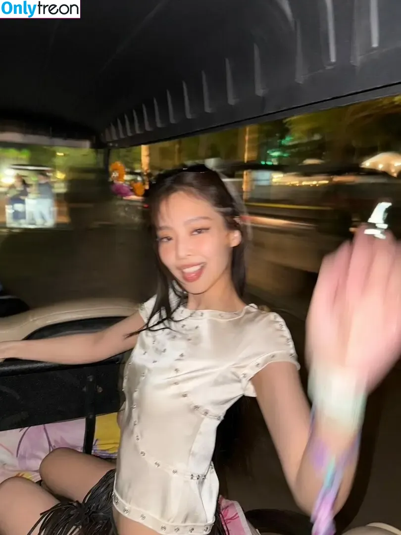 Jennie | BLΛƆKPIИK nude photo #2530 (Blackpink / jennierubyjane / sheflieshigh)