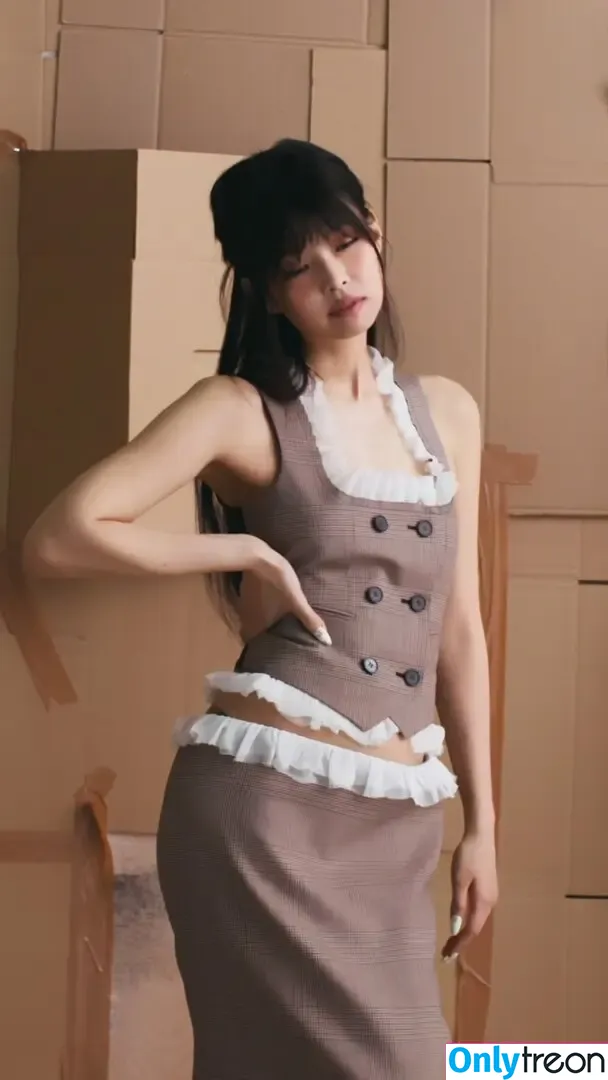 Jennie | BLΛƆKPIИK nude photo #2569 (Blackpink / jennierubyjane / sheflieshigh)