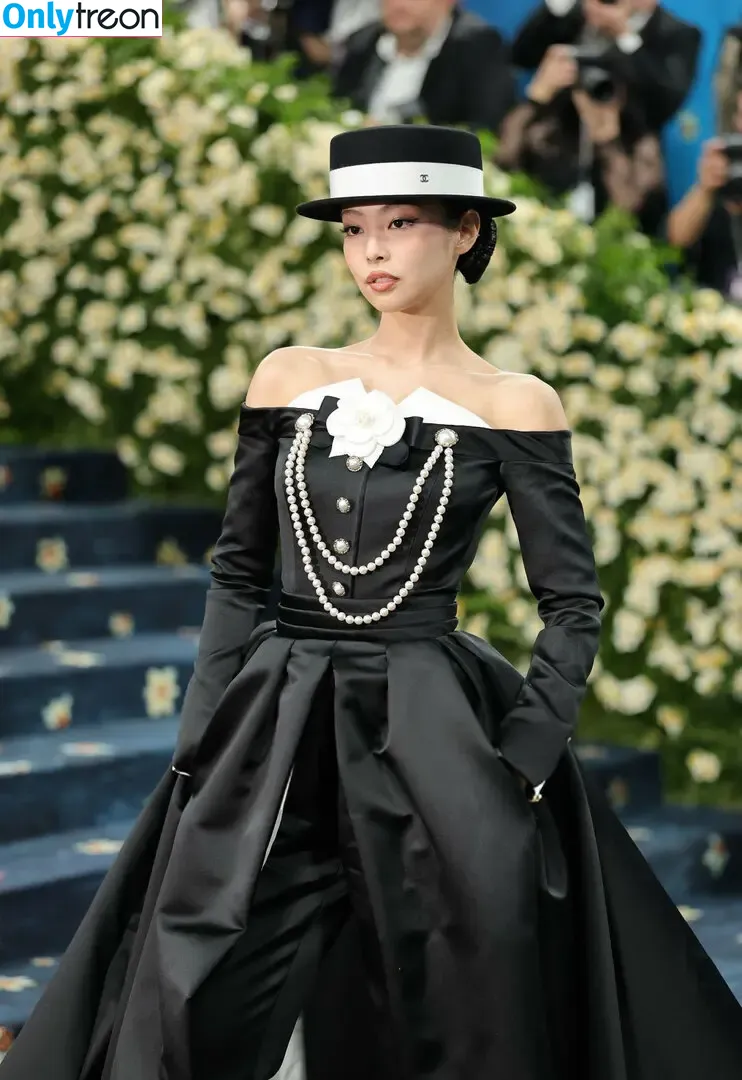 Jennie | BLΛƆKPIИK nude photo #2684 (Blackpink / jennierubyjane / sheflieshigh)