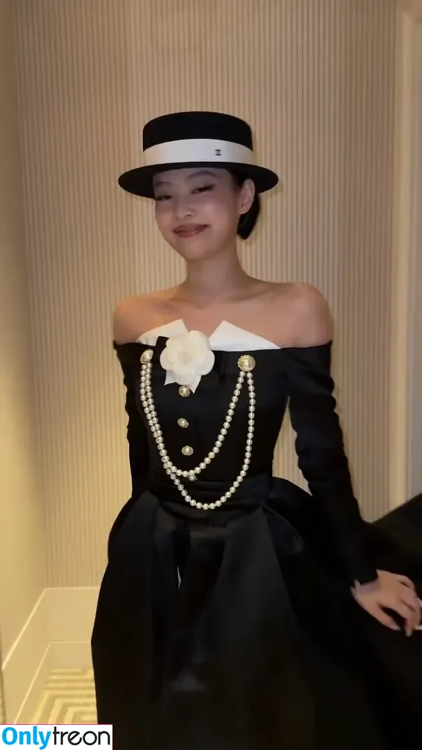Jennie | BLΛƆKPIИK nude photo #2746 (Blackpink / jennierubyjane / sheflieshigh)