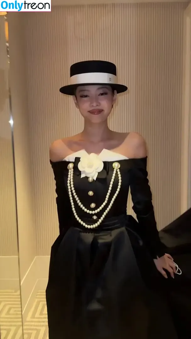 Jennie | BLΛƆKPIИK nude photo #2747 (Blackpink / jennierubyjane / sheflieshigh)