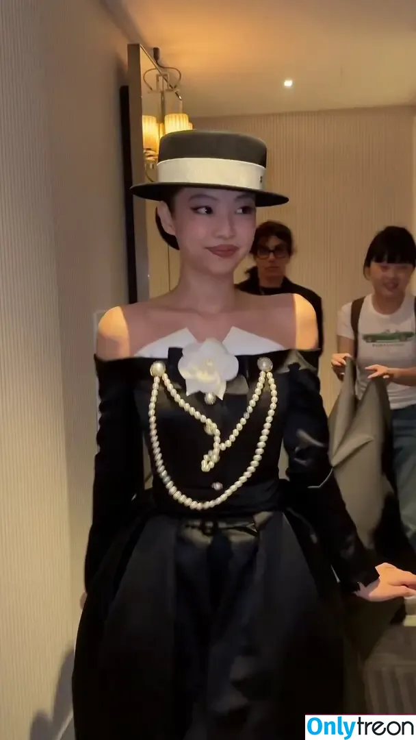Jennie | BLΛƆKPIИK nude photo #2751 (Blackpink / jennierubyjane / sheflieshigh)