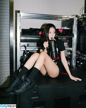 Jennie | BLΛƆKPIИK / Blackpink / jennierubyjane / sheflieshigh nude photo #3119