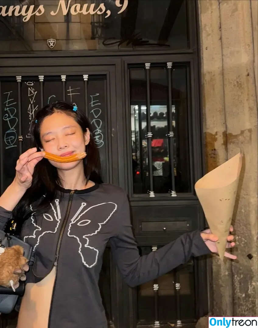Jennie | BLΛƆKPIИK nude photo #3026 (Blackpink / jennierubyjane / sheflieshigh)