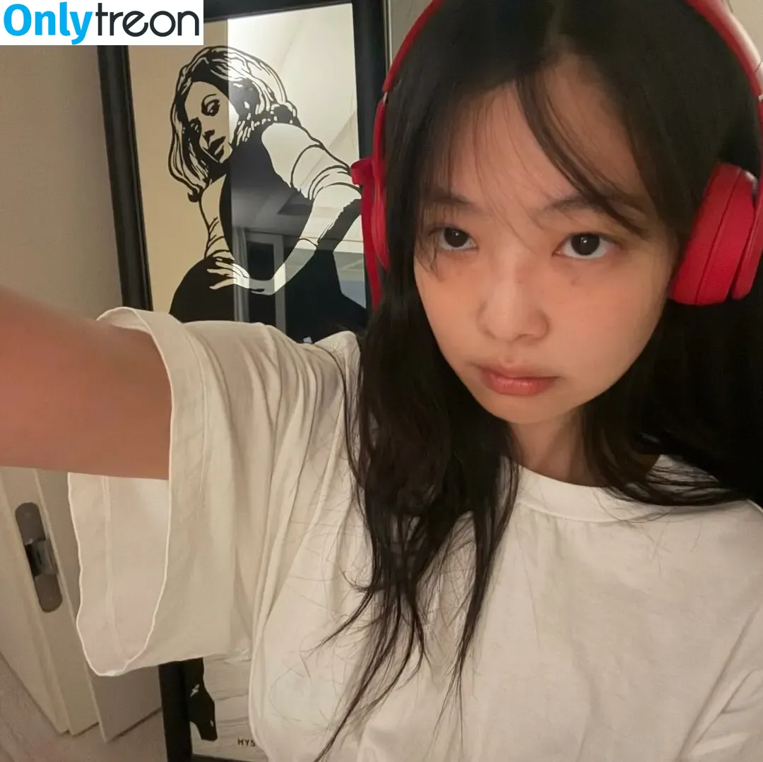 Jennie | BLΛƆKPIИK nude photo #3064 (Blackpink / jennierubyjane / sheflieshigh)