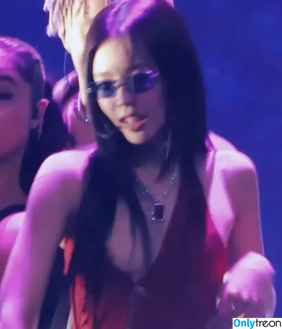Jennie | BLΛƆKPIИK nude photo #3075 (Blackpink / jennierubyjane / sheflieshigh)