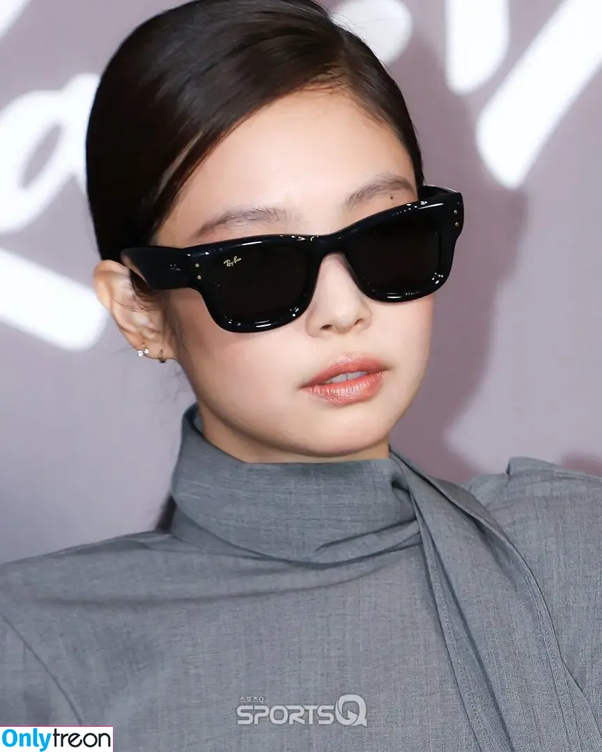 Jennie | BLΛƆKPIИK nude photo #3077 (Blackpink / jennierubyjane / sheflieshigh)