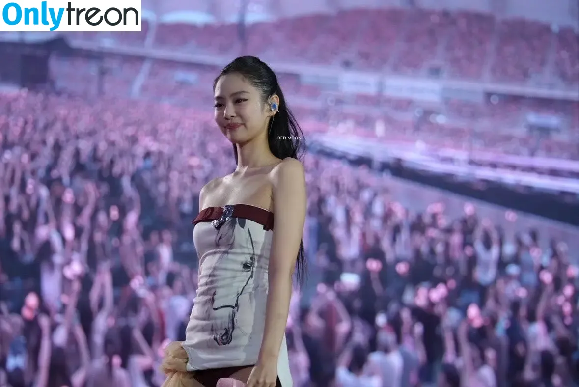 Jennie | BLΛƆKPIИK nude photo #3114 (Blackpink / jennierubyjane / sheflieshigh)