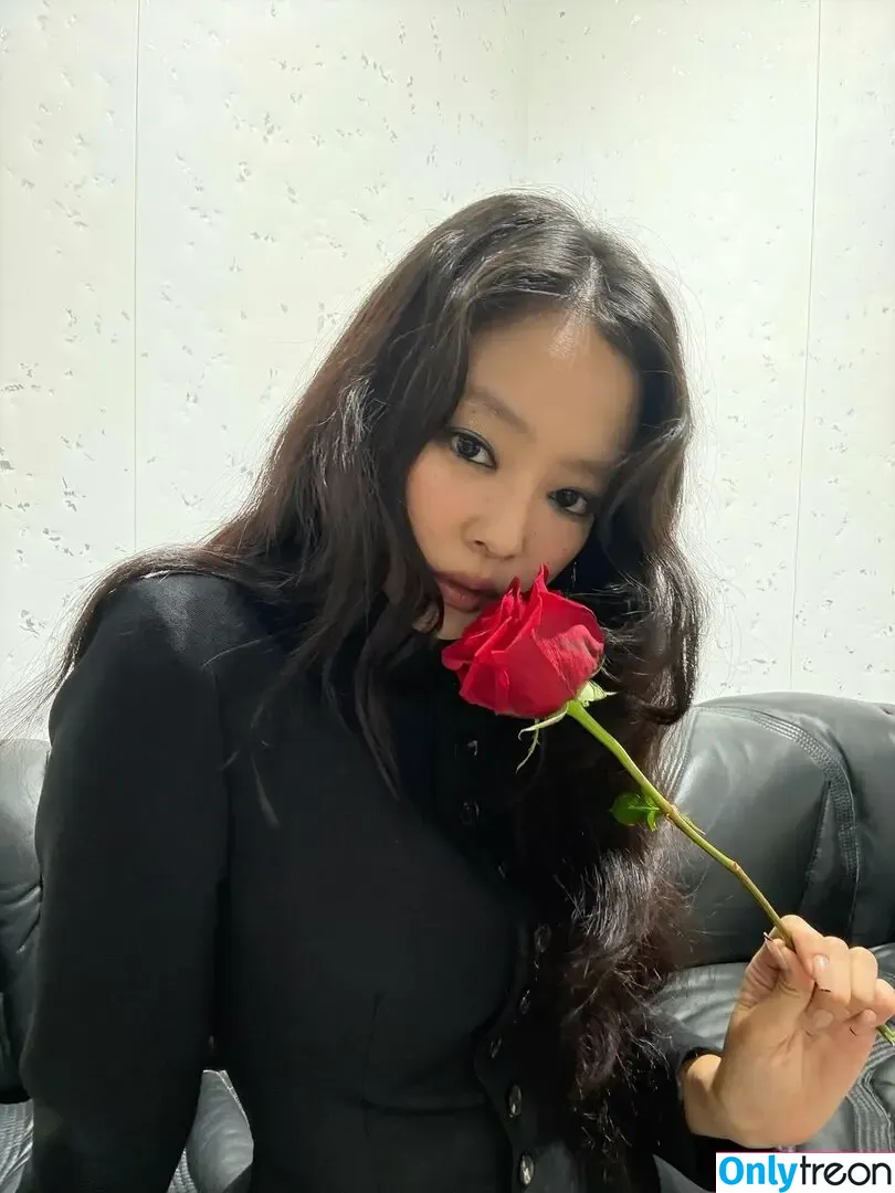 Jennie | BLΛƆKPIИK nude photo #3138 (Blackpink / jennierubyjane / sheflieshigh)