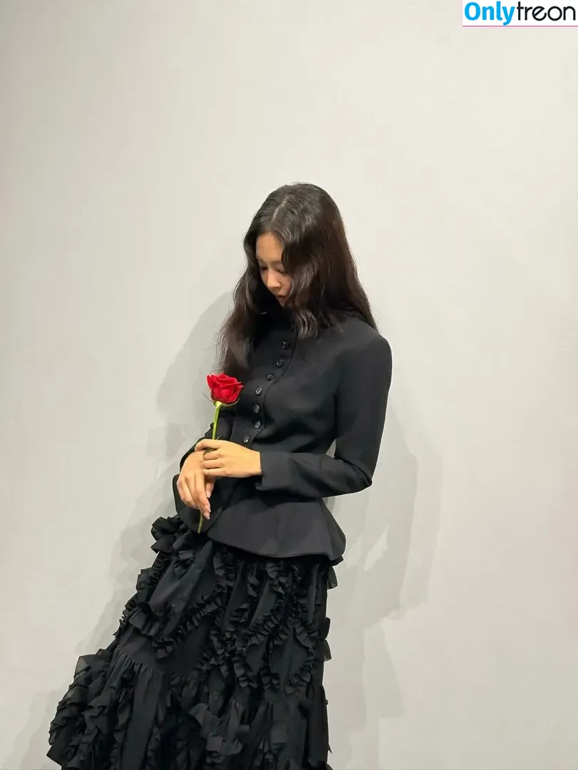 Jennie | BLΛƆKPIИK nude photo #3146 (Blackpink / jennierubyjane / sheflieshigh)