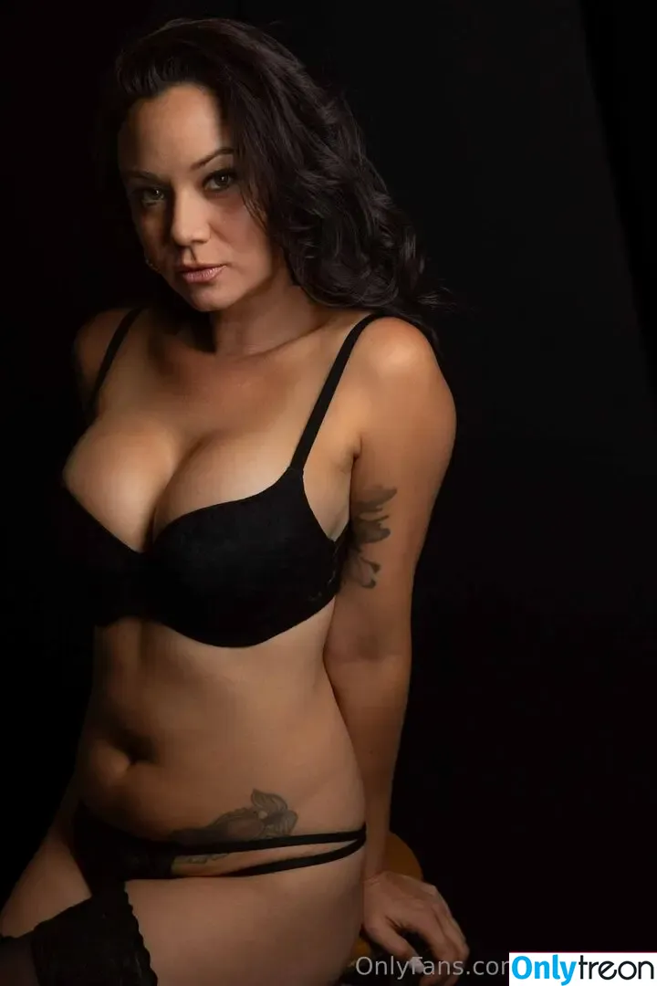 jenniereid голая photo #0054 (jenniereid)