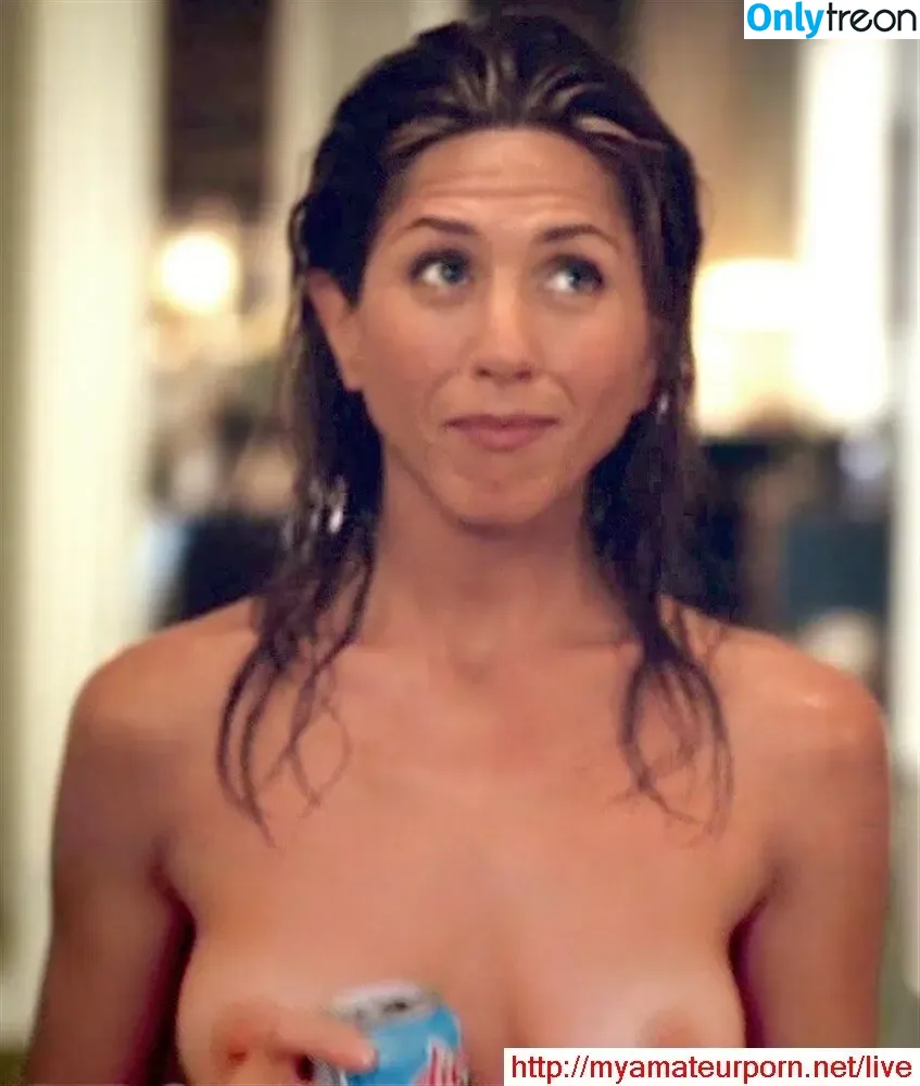 Jennifer Aniston nude photo #1218 (jenniferaniston)