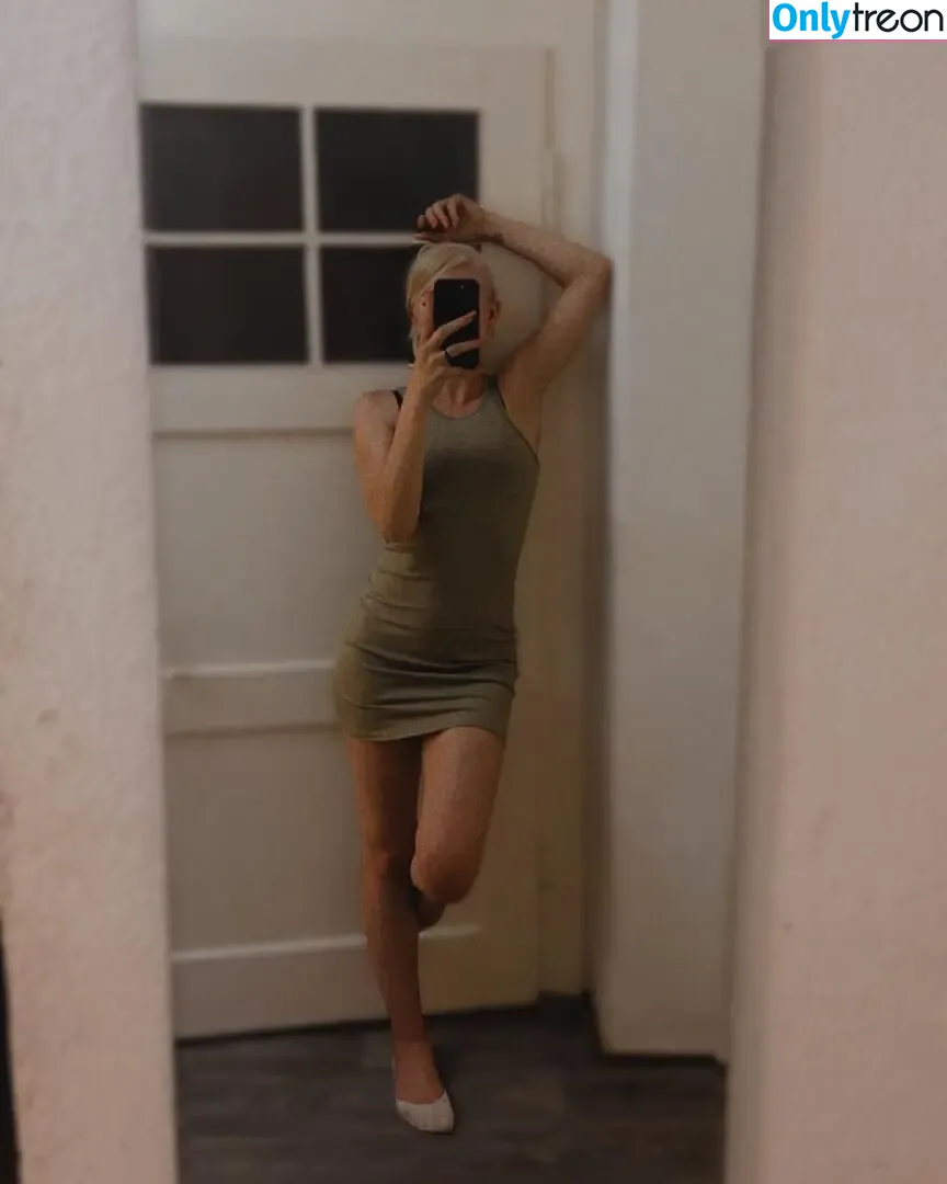 Jennifer.bhm nude photo #0008 (xx_jenny)