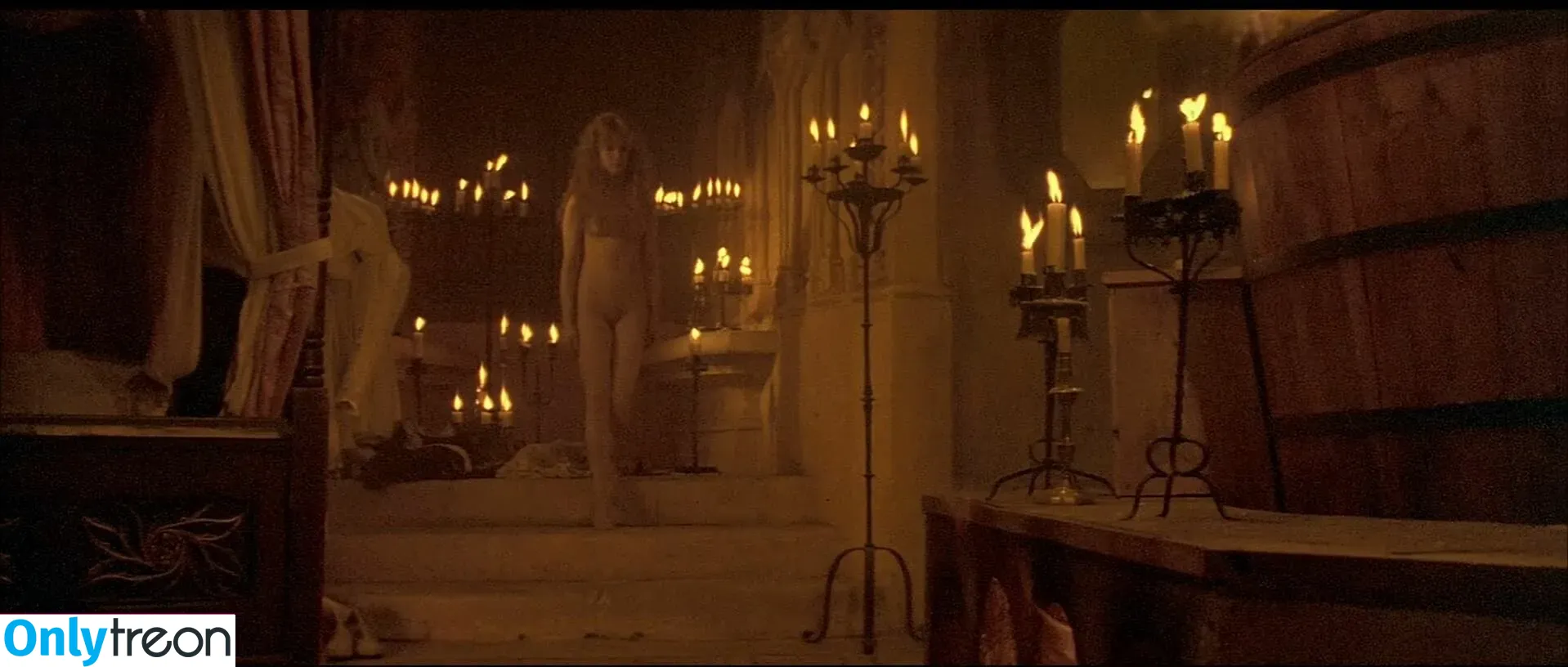 Jennifer Jason Leigh nude photo #0001 (jenleigh / jennifer_jason_leigh_fans)