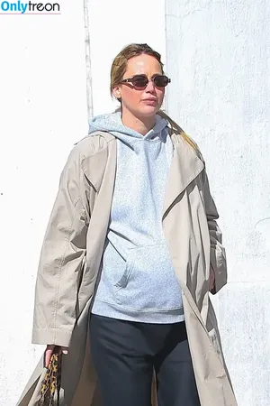 Jennifer Lawrence / jenniferlawrence_ nude photo #2553