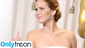 Jennifer Lawrence / jenniferlawrence_ nude photo #2581